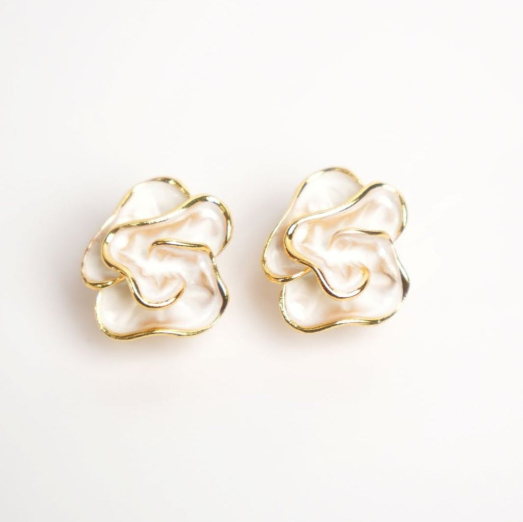 Mother of Pearl Bloom Earrings