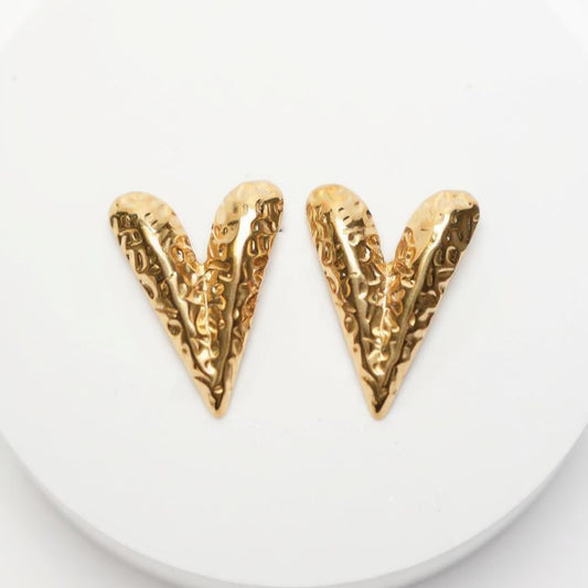 Hammered V-shaped Heart Earrings