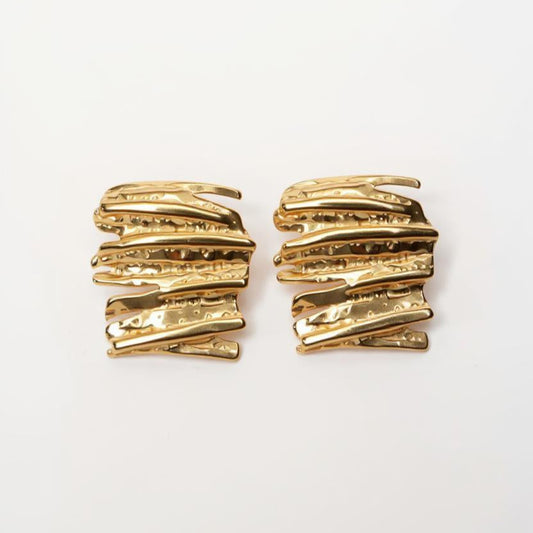 Molten Wave Studs